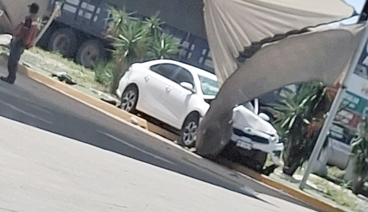 Asesinan a balazos a un conductor frente a una gasolinera de El Trébol de El Diez, en Culiacán