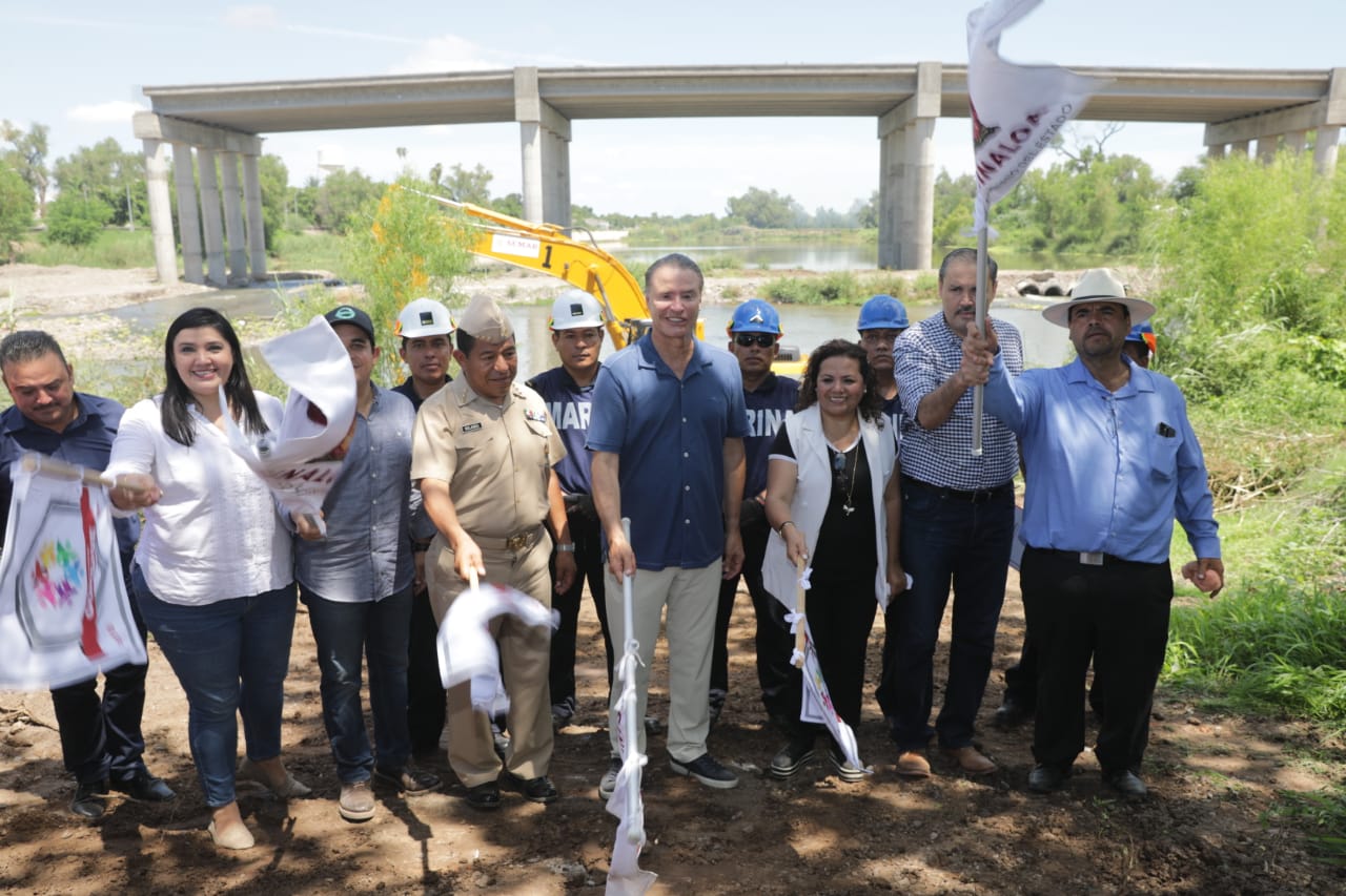 Quirino pone en marcha en Guasave el dragado del río Sinaloa