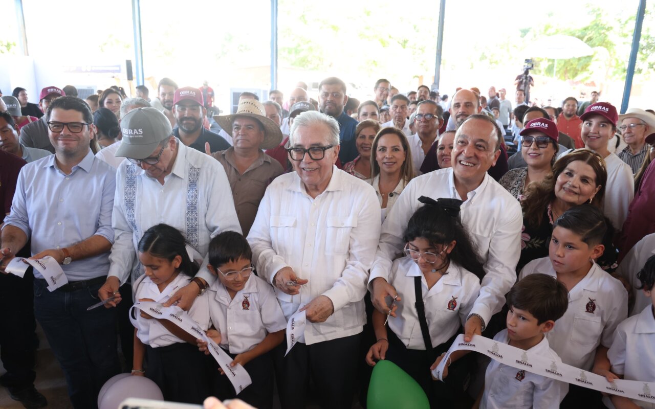 Gobernador Rocha entrega 22 obras con alto sentido social en Ahome