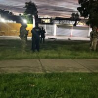 Ataque en expendio de Las Estancias, deja un hombre asesinado y otro herido en Culiacán