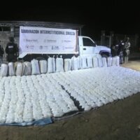 Aseguran fuerte cargamento de más de UNA TONELADA de metanfetamina en Culiacán