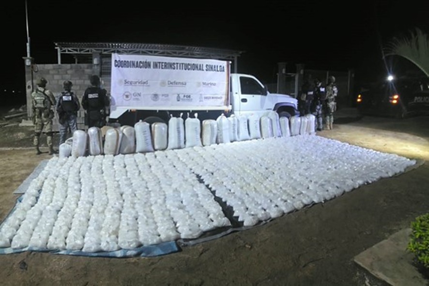 Aseguran fuerte cargamento de más de UNA TONELADA de metanfetamina en Culiacán