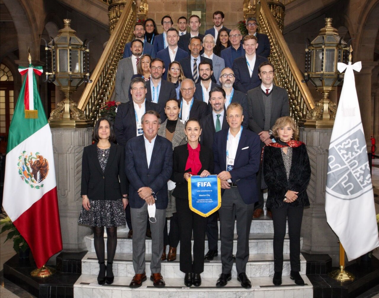 Claudia Sheinbaum pide a la FIFA que el primer partido del Mundial 2026 sea en CDMX