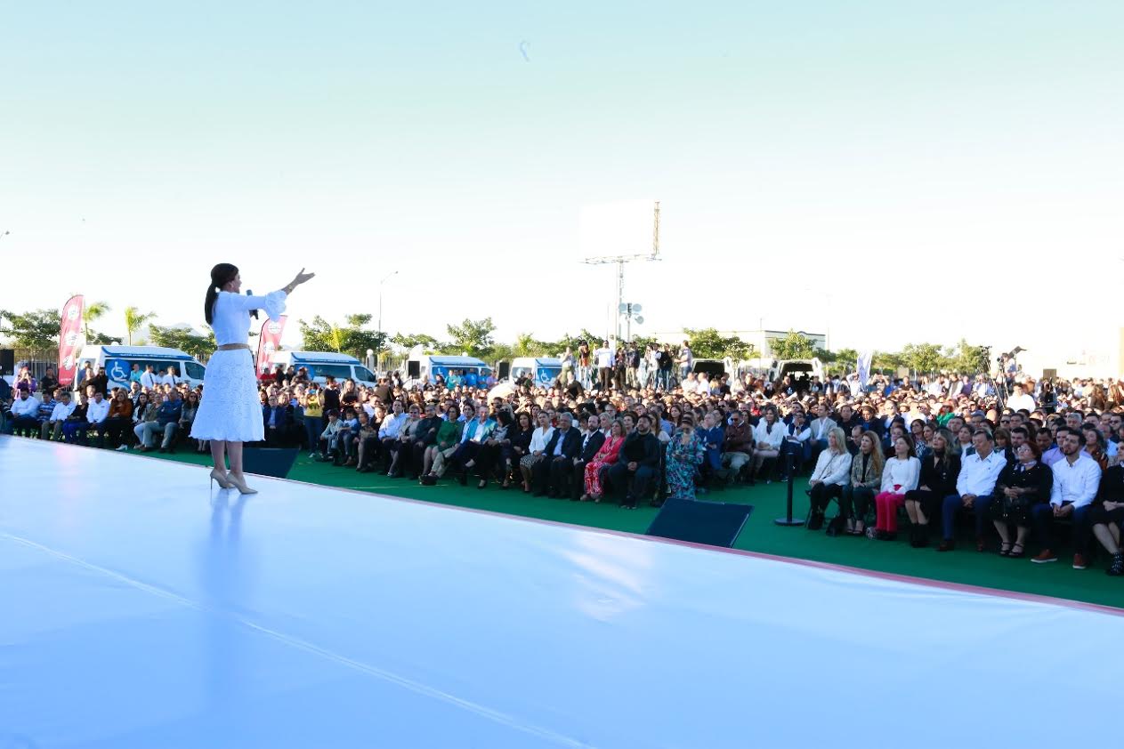Rosy Fuentes rinde su tercer informe al frente del DIF Sinaloa