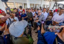 Rocha escucha a grupos indígenas inconformes por planta de amoníaco en Sinaloa