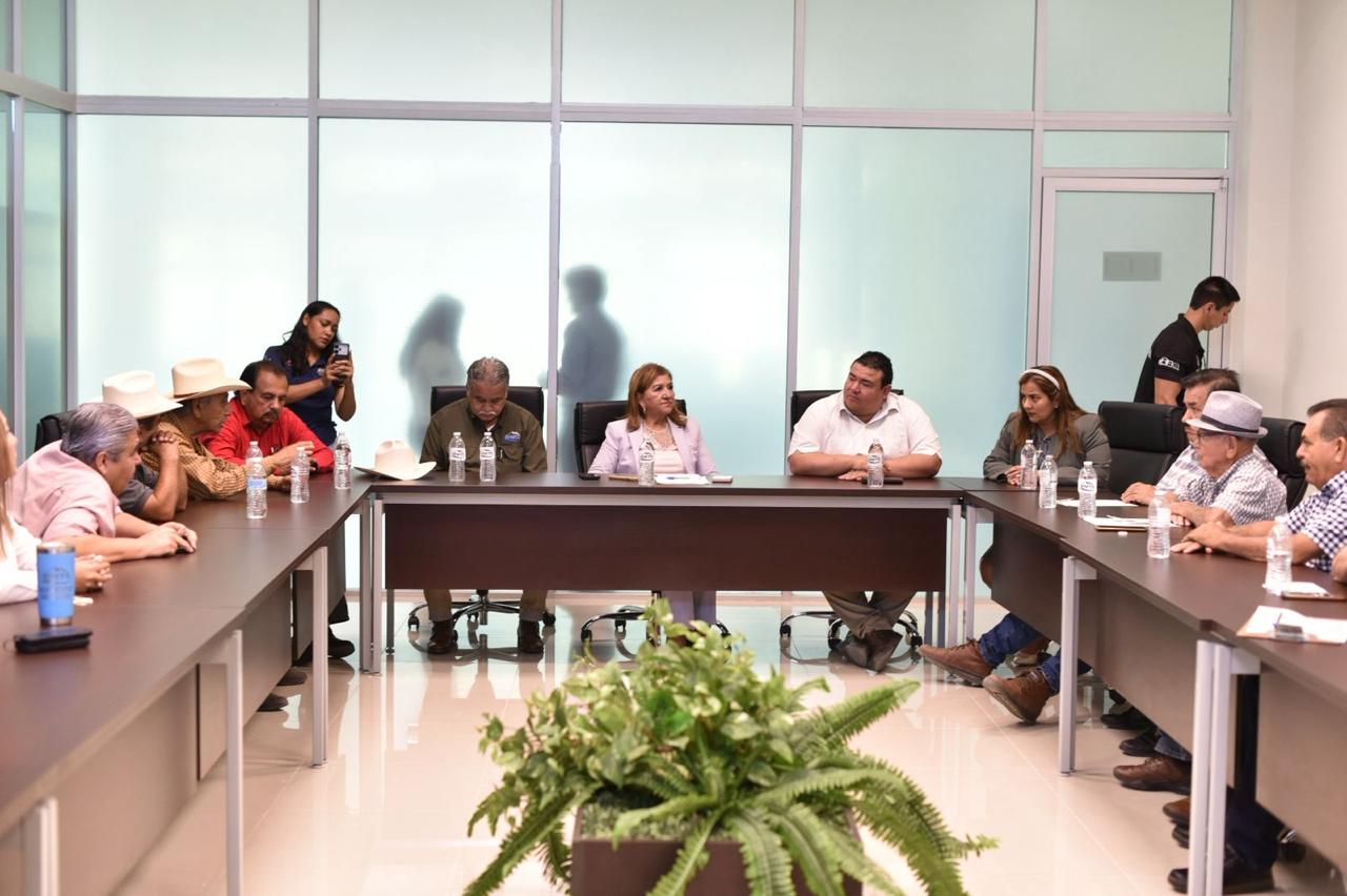 Diputada Tere Guerra se reúne con líderes agrícolas de Elota y reconoce su potencial productivo