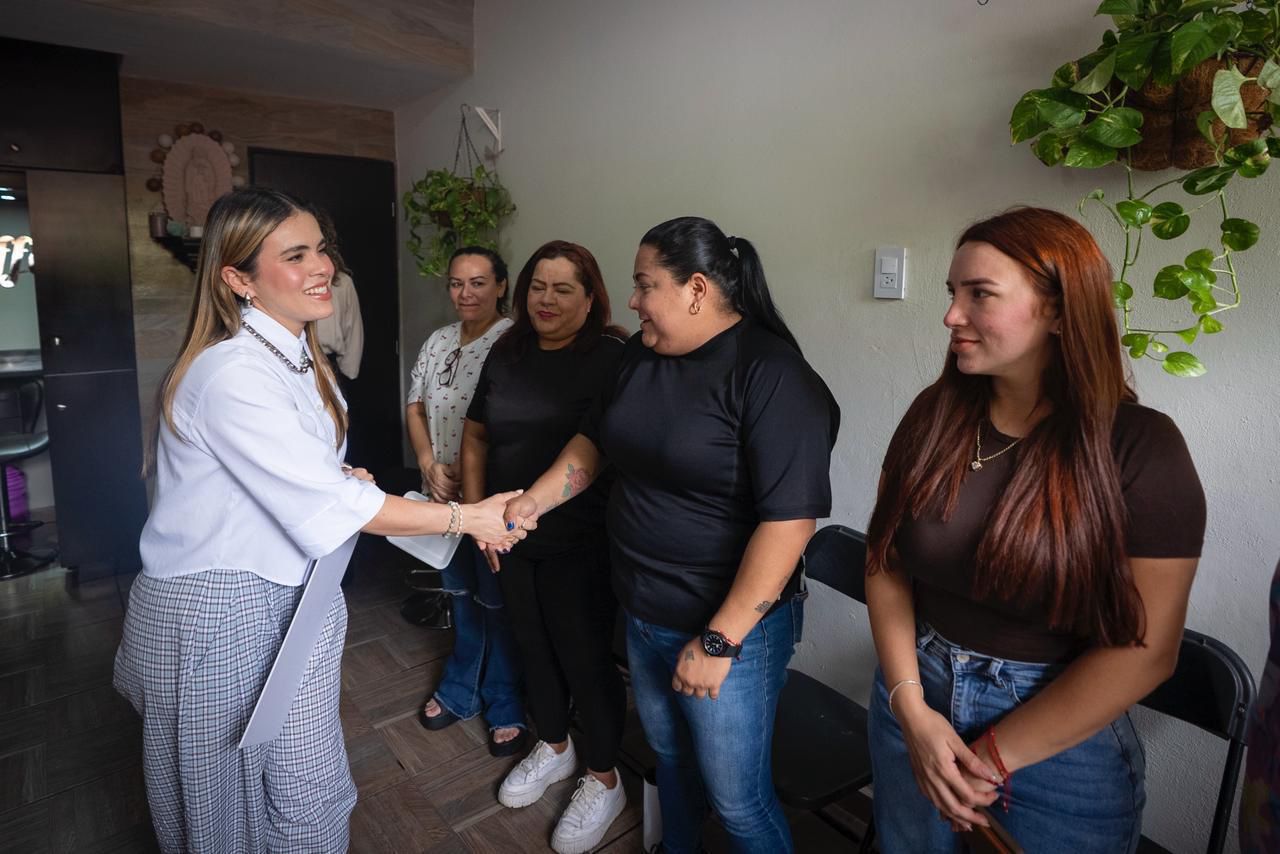 alcaldesa ana ramos cheque