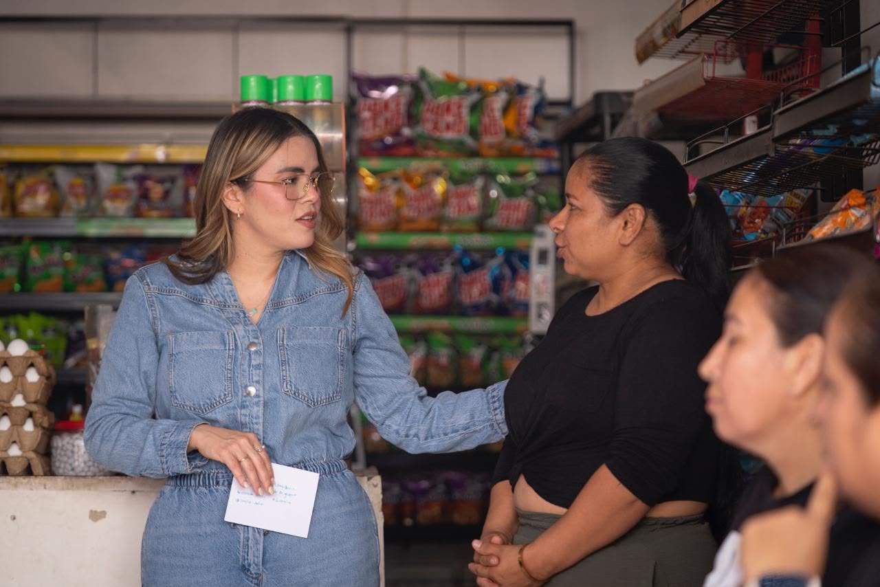 ana miriam alcaldesa cheques