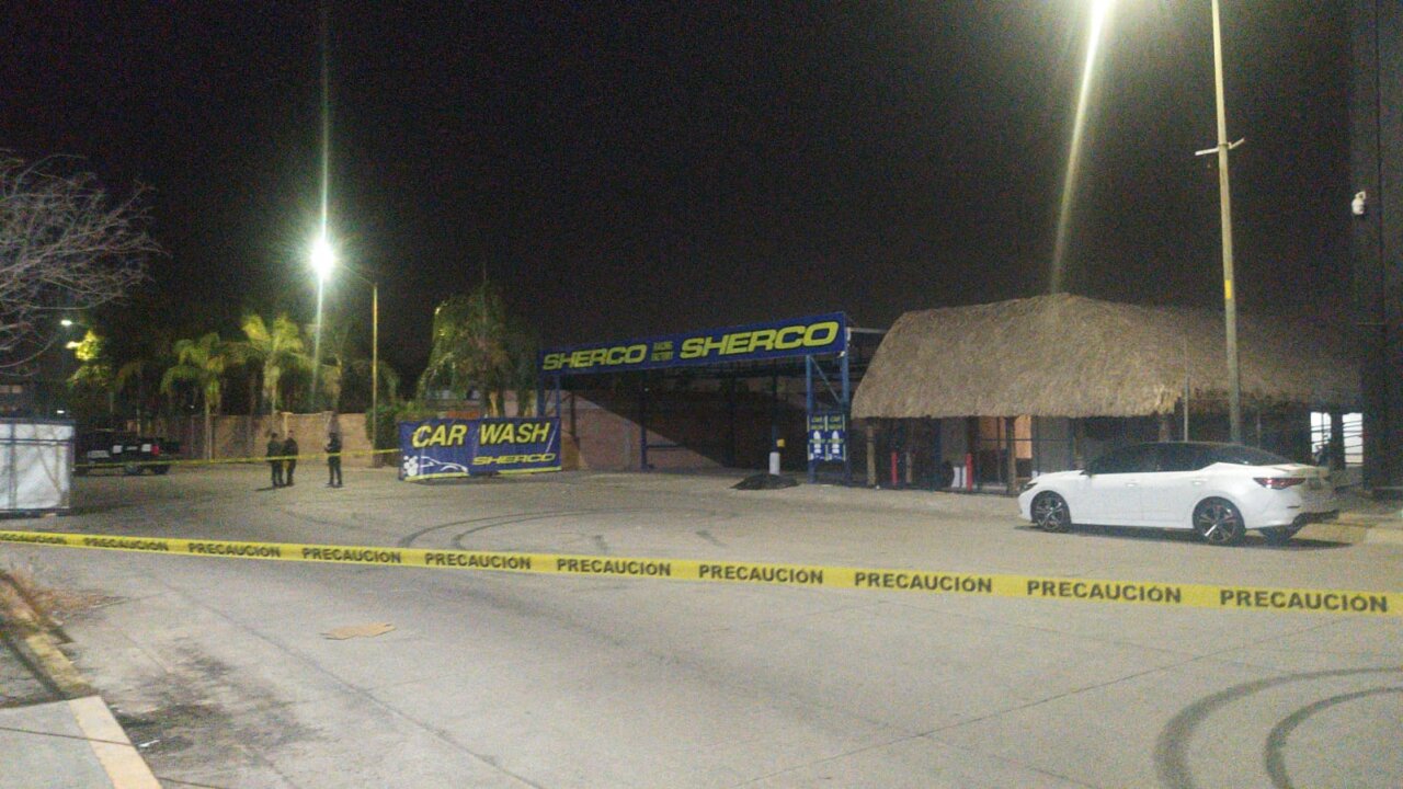 Ejecutan a hombre afuera de un lavado de carros en la Isla Musala, en  Culiacán - ReflectoresMX