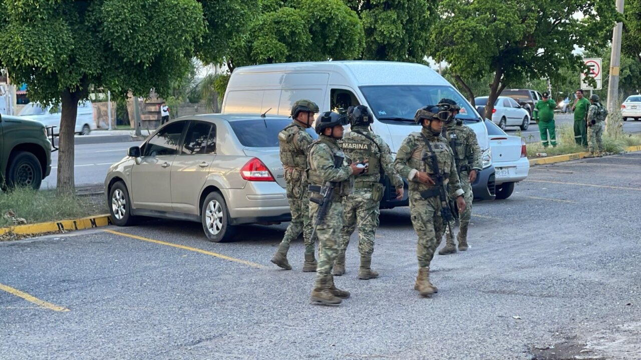 Localizan auto baleado, tras reporte de disparos en el sector Feria Ganadera