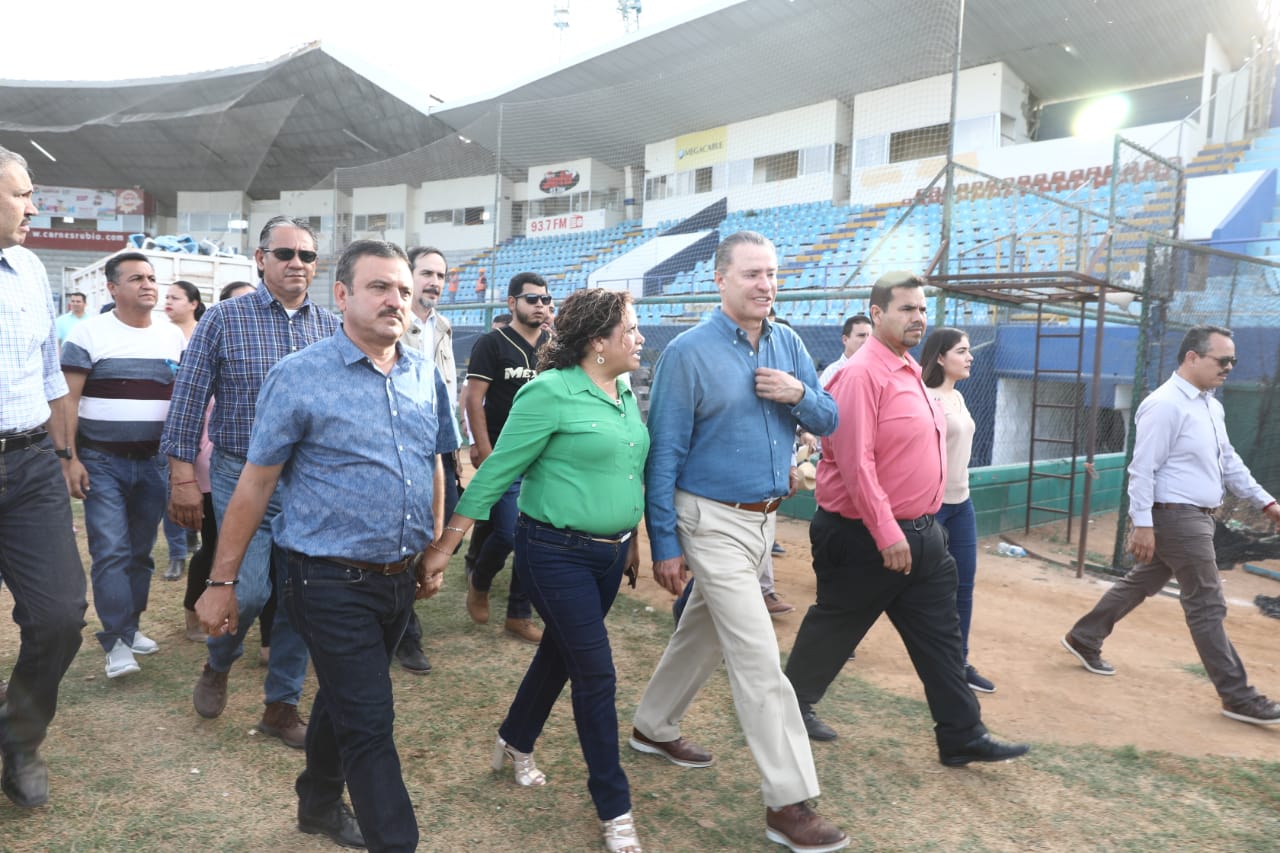 Gobierno supervisa arranque de remodelación del estadio de béisbol en Guasave