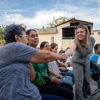 “Nos van a seguir viendo en la calle”: Alcaldesa Miriam Ramos al entregar siete calles en Culiacán