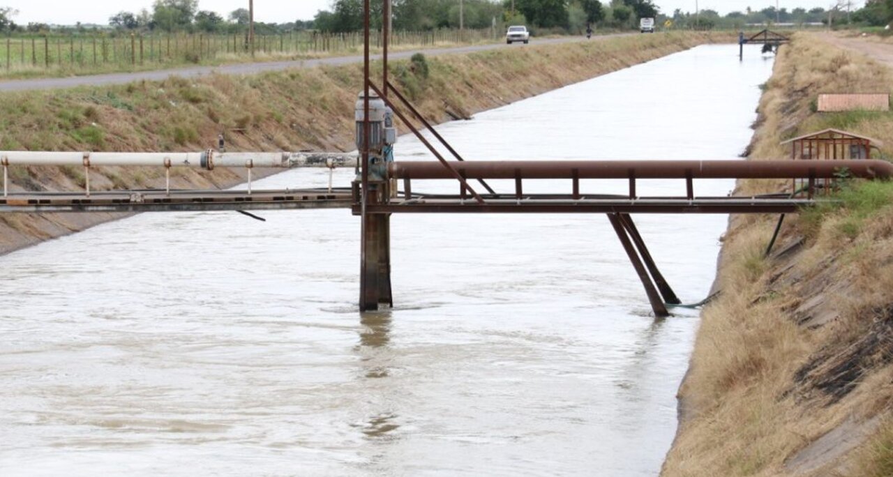 canal de riego temática