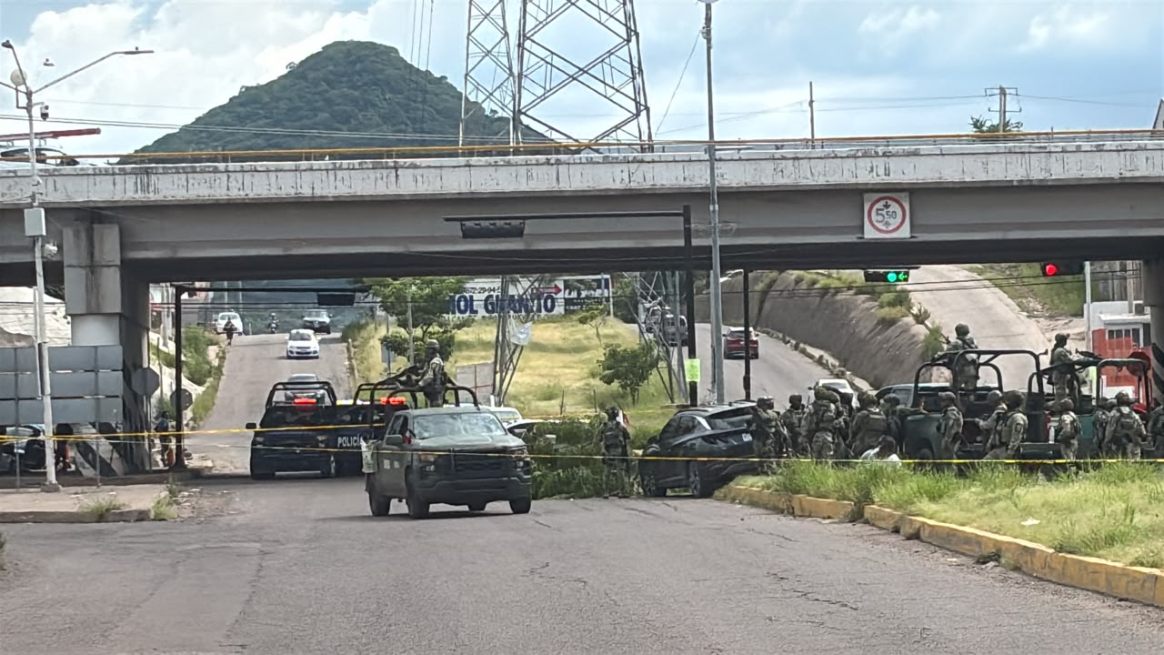 Vinculan a los cuatro que llevaban a pareja ‘levantada’ y fueron detenidos tras persecución en Culiacán