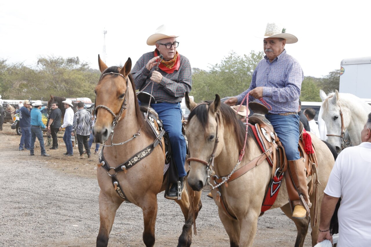 gober cabalgata mazatlán