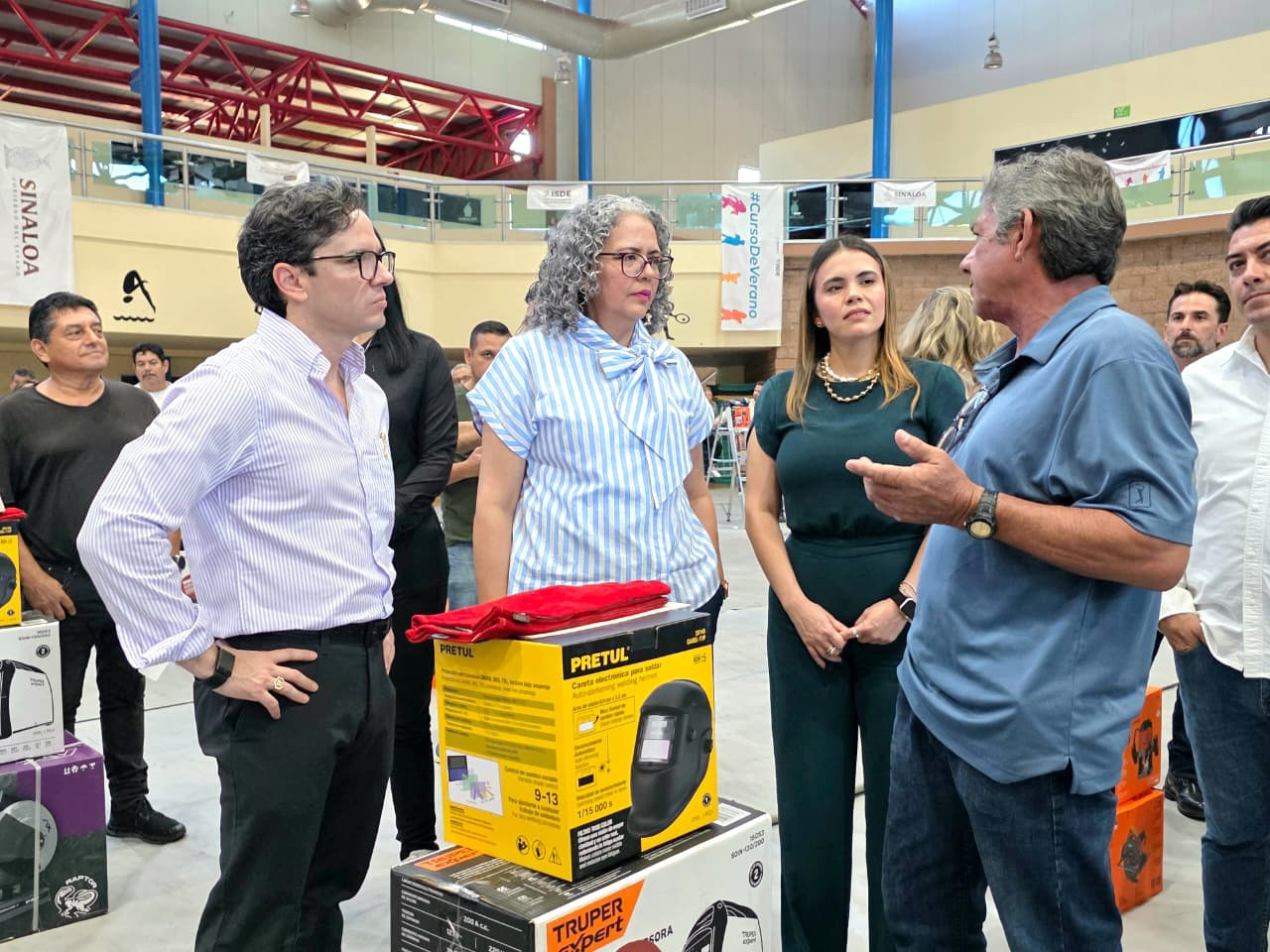 ‘Vamos a generar condiciones para que nos vaya mejor en Sinaloa’: gobernadora al entregar equipo gratuito