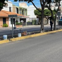 Un joven ‘limpiavidrios’ es herido a balazos por motociclistas en Culiacán