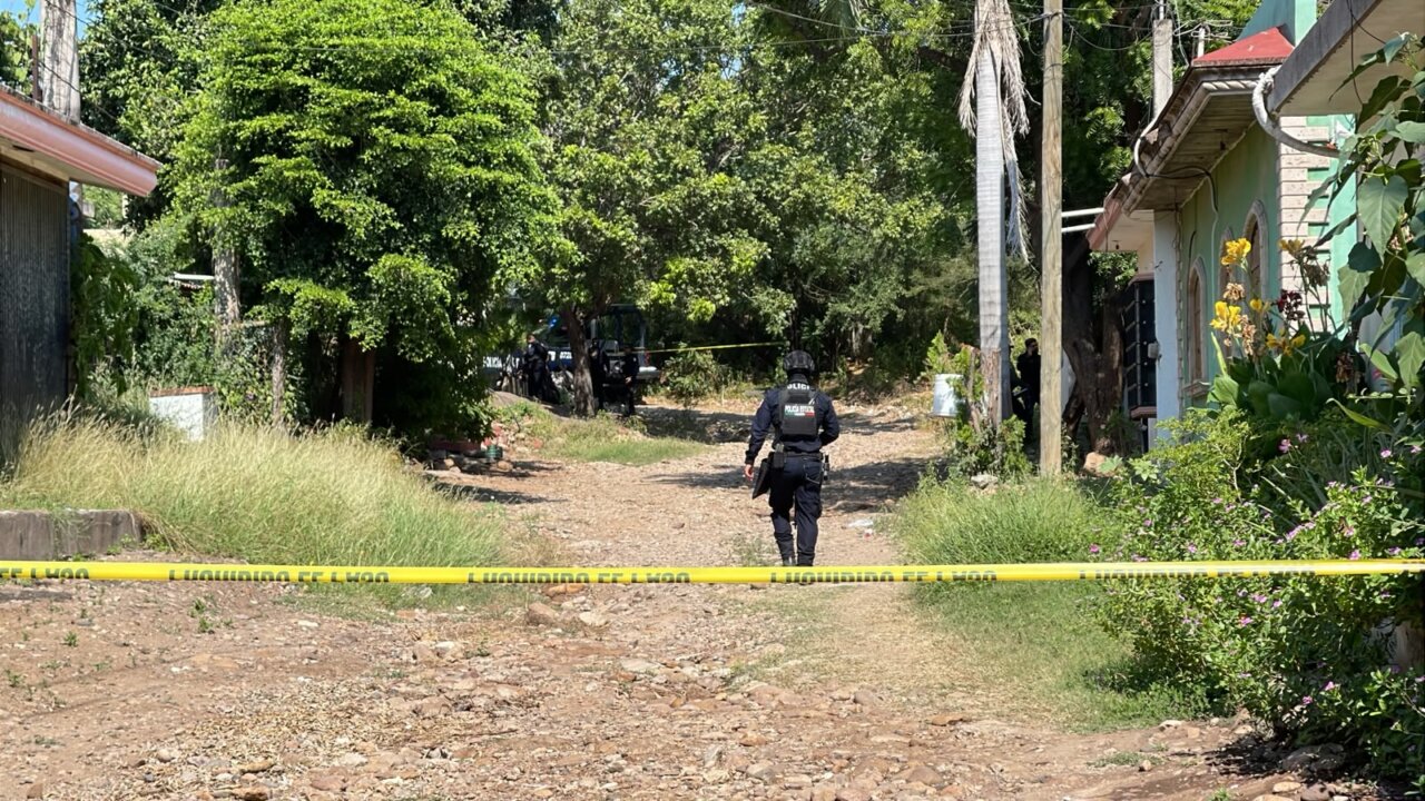 ¡Era un joven! Identifican a hombre asesinado a balazos en una vivienda en la colonia Jesús Valdez