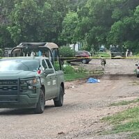Hallan a hombre asesinado en medio de la calle, en el sector Lázaro Cárdenas, en Culiacán