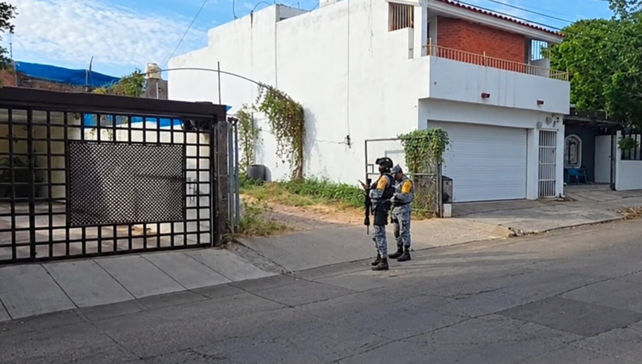 Localizan un cuerpo humano ‘emplayado’ en la colonia Tierra Blanca, en Culiacán