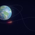 Representación artística de la trayectoria de la misión Artemis II de la NASA, que muestra la órbita de la nave Orion alrededor de la Tierra y la Luna en forma de ocho. (Crédito: NASA)