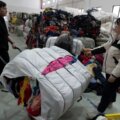 Máquina Fastsort-Textile de DataBeyond en una planta de reciclaje en Zhangjiagang, China, clasificando toneladas de ropa usada con escáner de IA