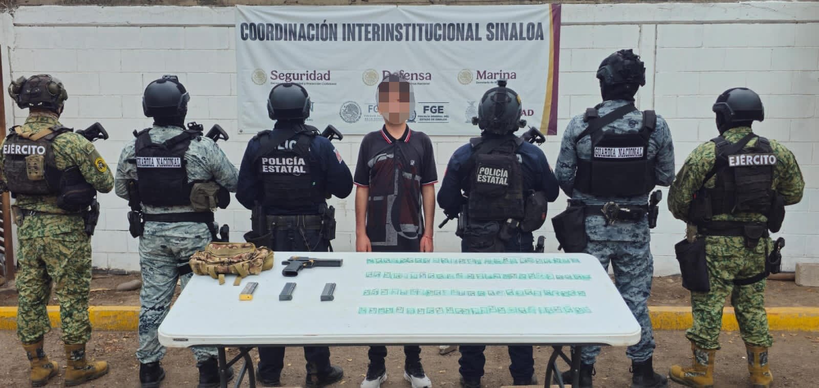 Detenido con arma de fuego y cartuchos en la Leyva Solano Detenido con arma de fuego y cartuchos en la Leyva Solano