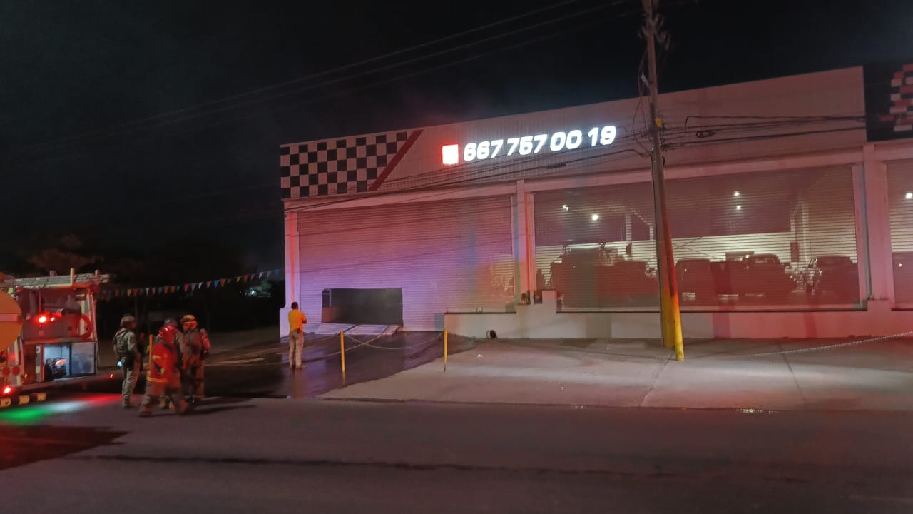 incendio lote de autos culiacán