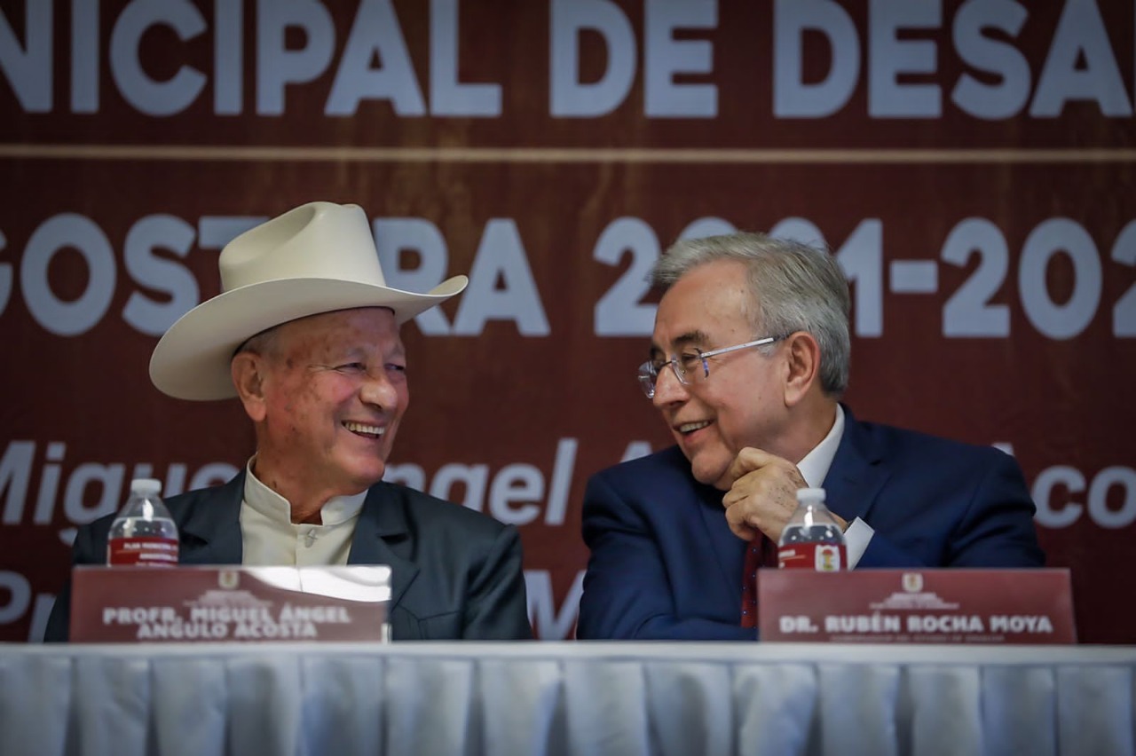 «Yo quiero mucho a Angostura»; Gobernador Rocha destaca apoyos a este municipio costero